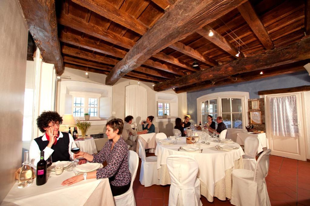 Agriturismo Cascina Caremma Besate Exterior foto